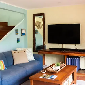 https://number-2-on-the-beach-beautiful-beachfront-villa.queenslandhotels.net